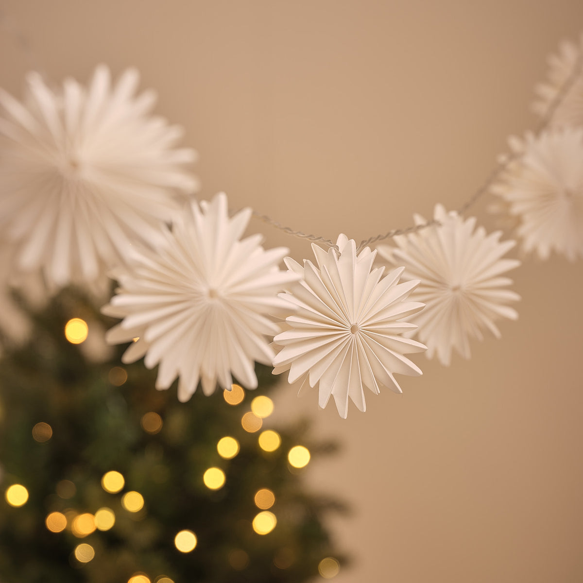 10 Paper Snowflake Fairy Lights
