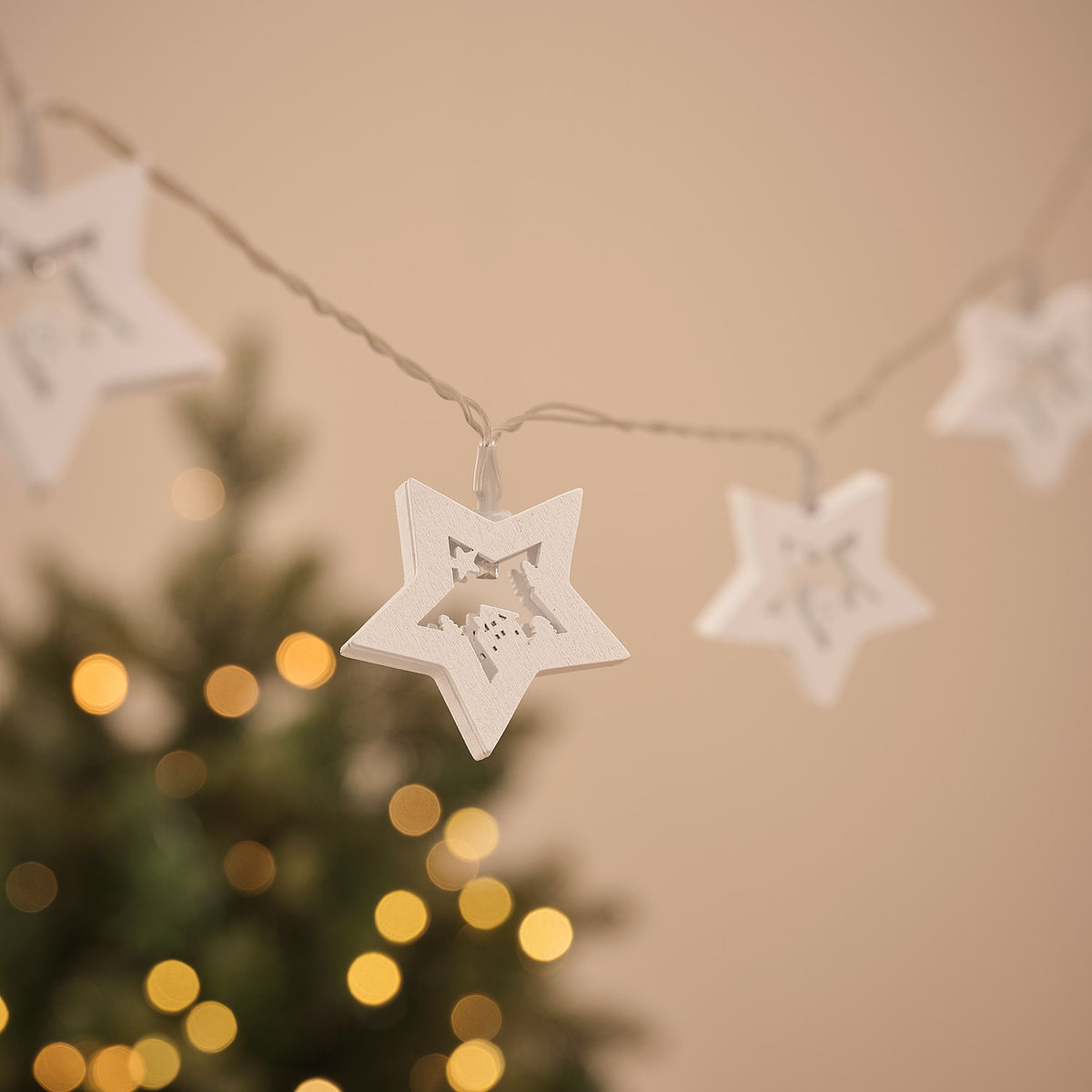 10 Christmas Scene Wooden Star LED Fairy Lights