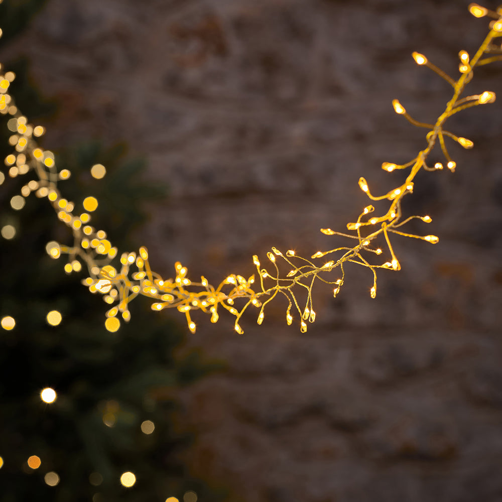 10m 1200 Gold Outdoor Micro Plug In Cluster Lights
