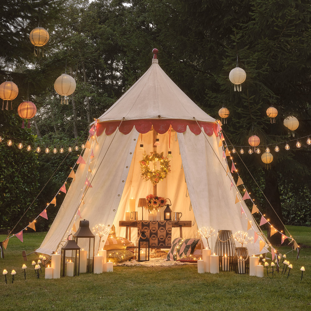 20 Warm White Vintage Style Solar Festoon Lights