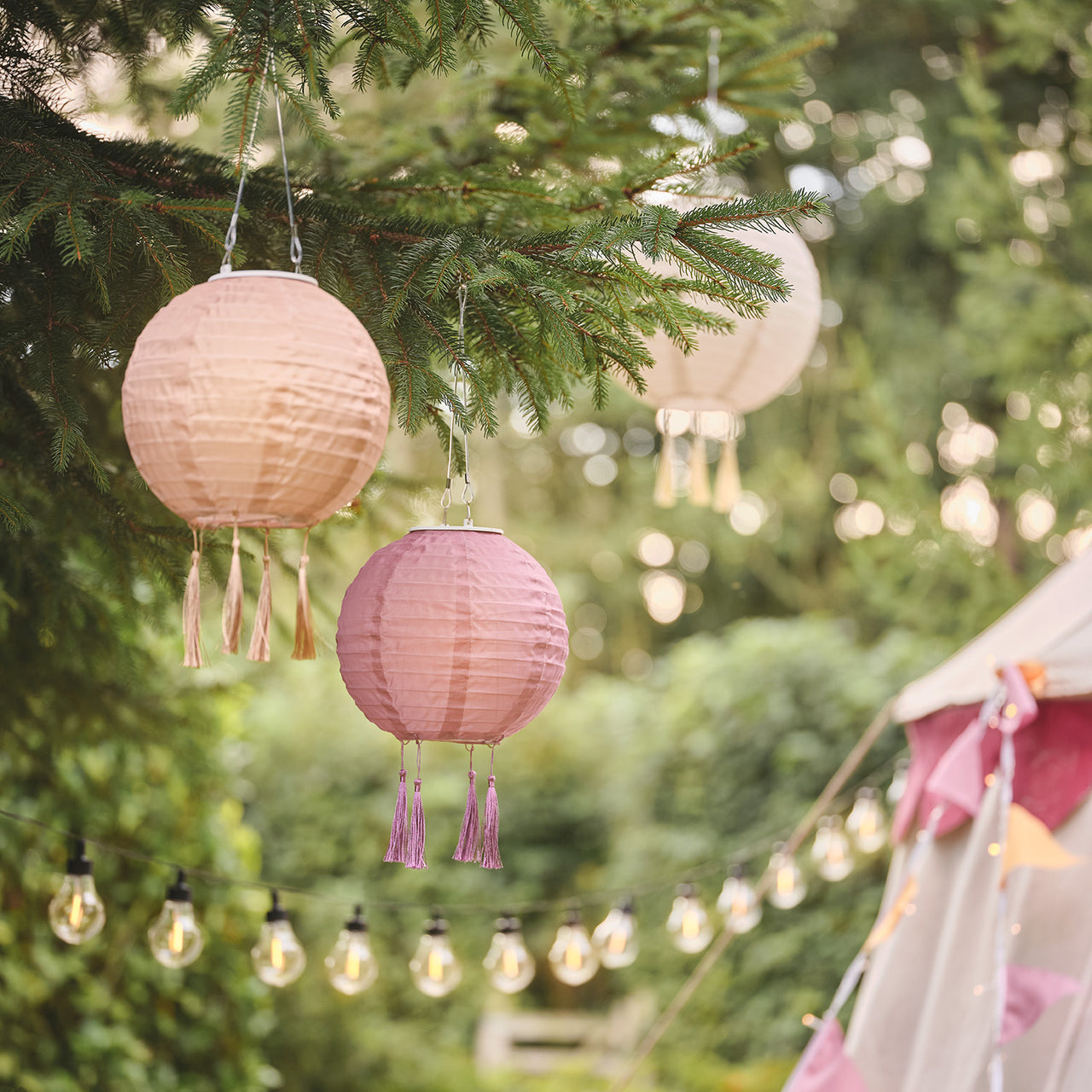 Lucena Tassel Solar Lanterns