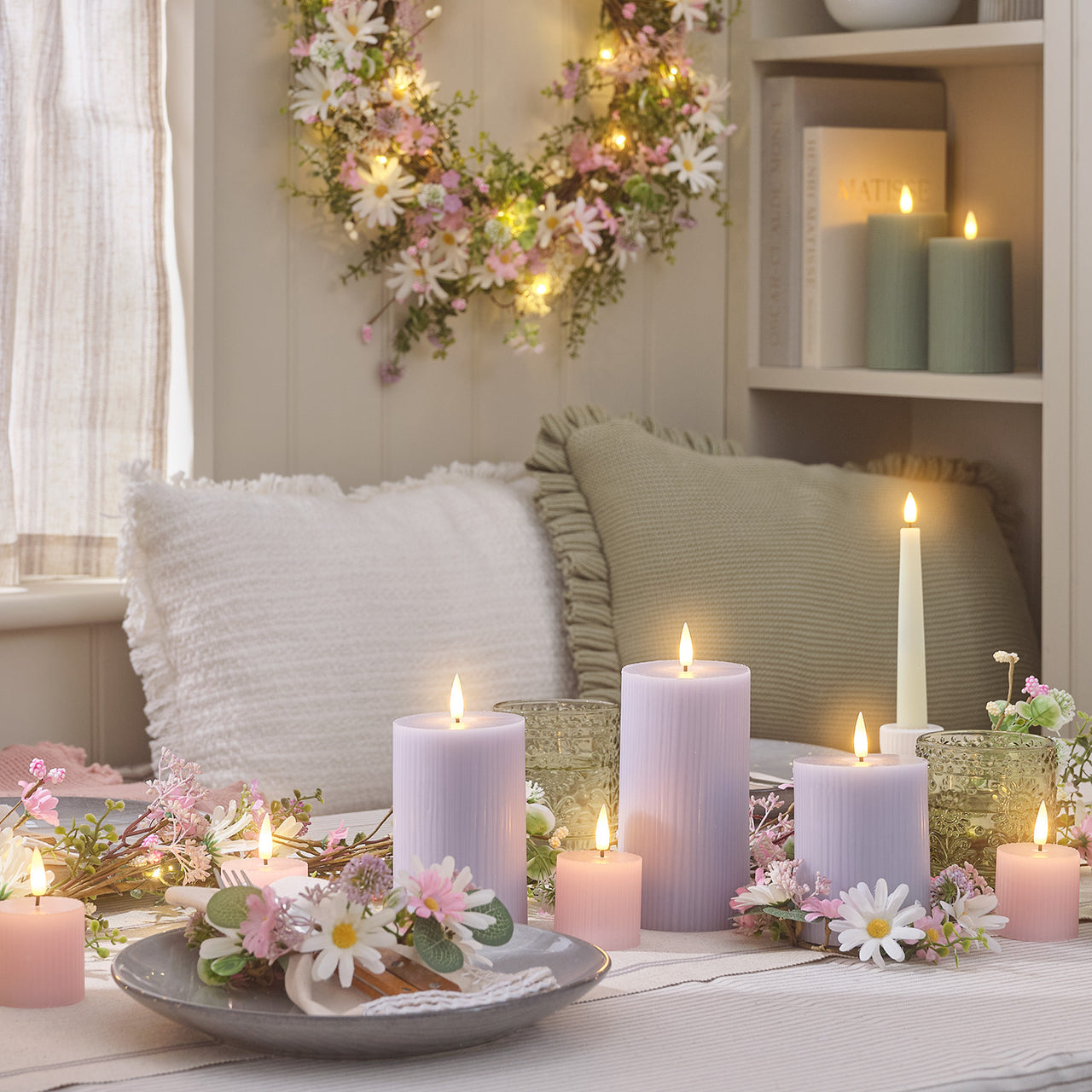 50cm Pre Lit Daisy Dreams Wreath