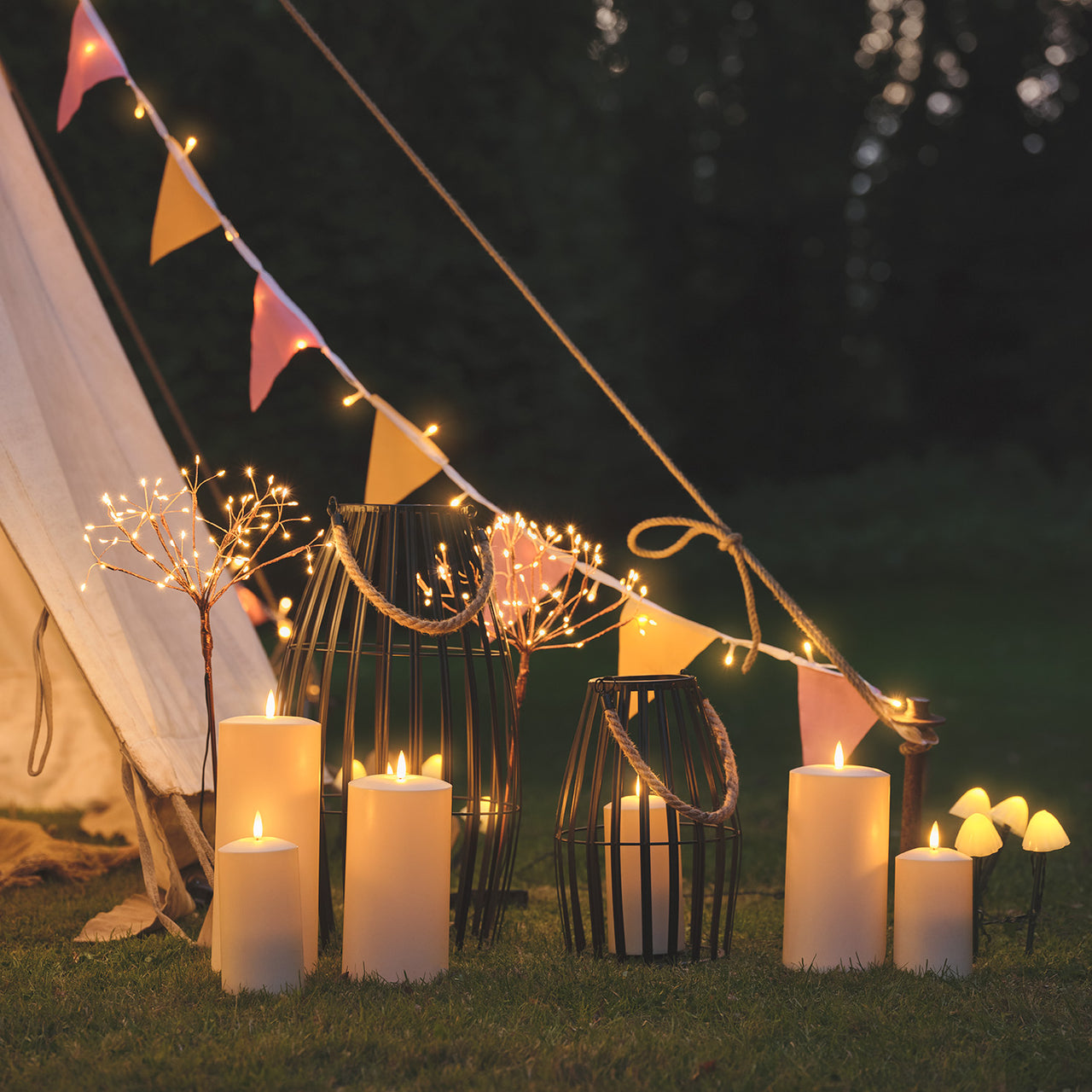 Gold Starburst Solar Stake Light | Summer Garden Decoration