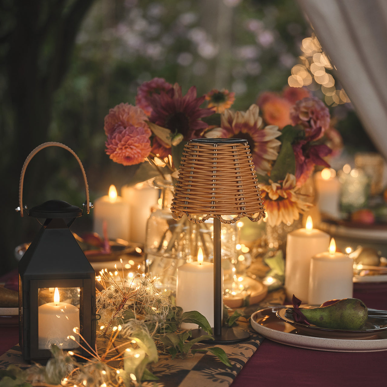 Kurv Bamboo Style Solar Table Lamp