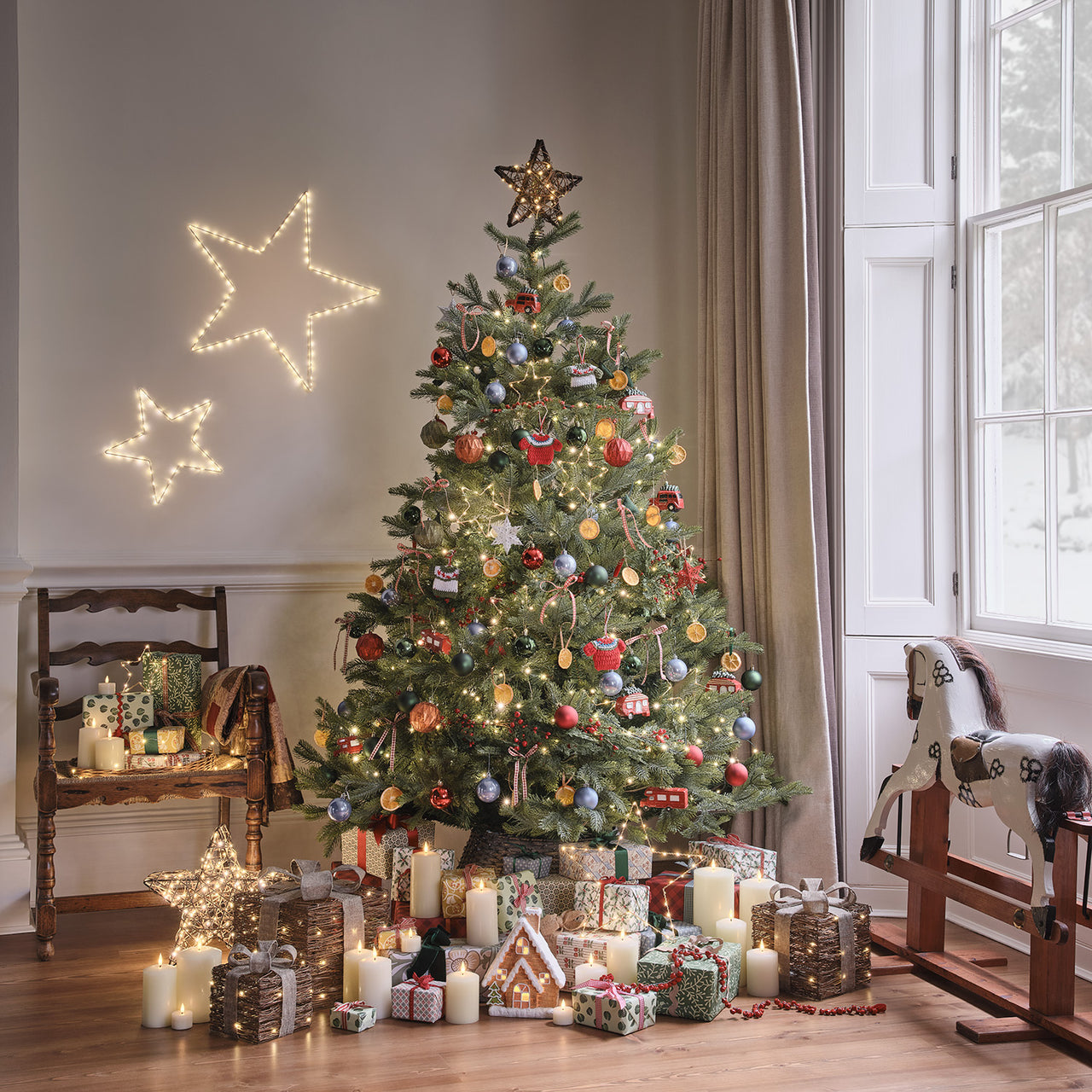 6 Snowflake Star Cut Out Christmas Decorations