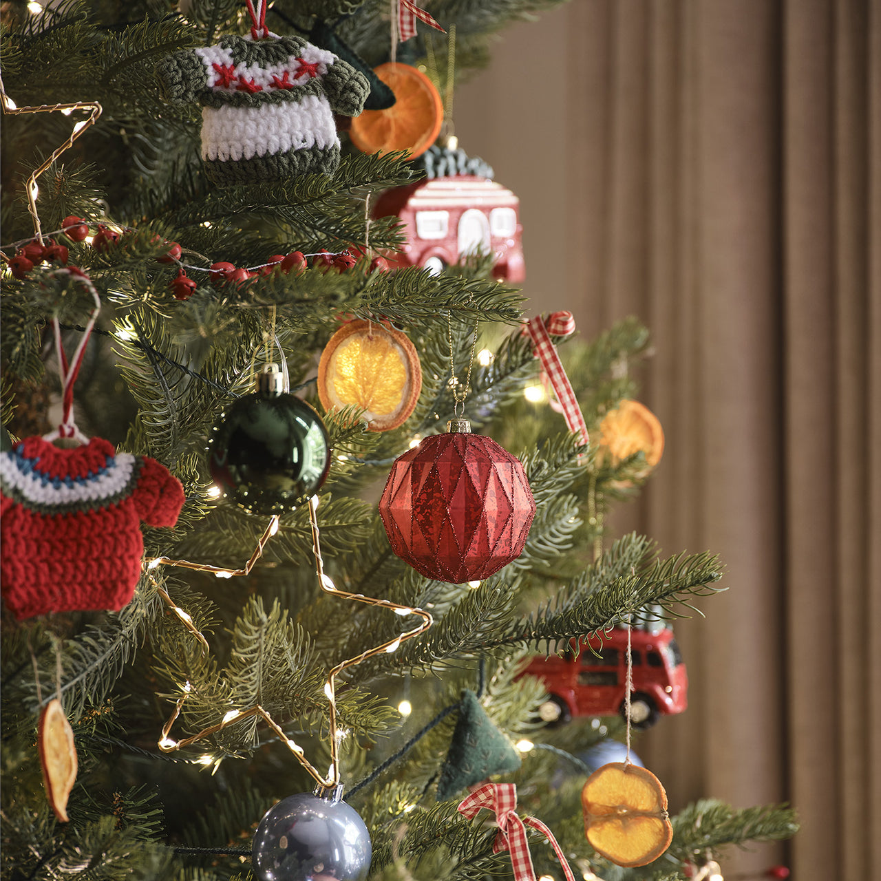 Set of 2 Knitted Jumper Christmas Decorations