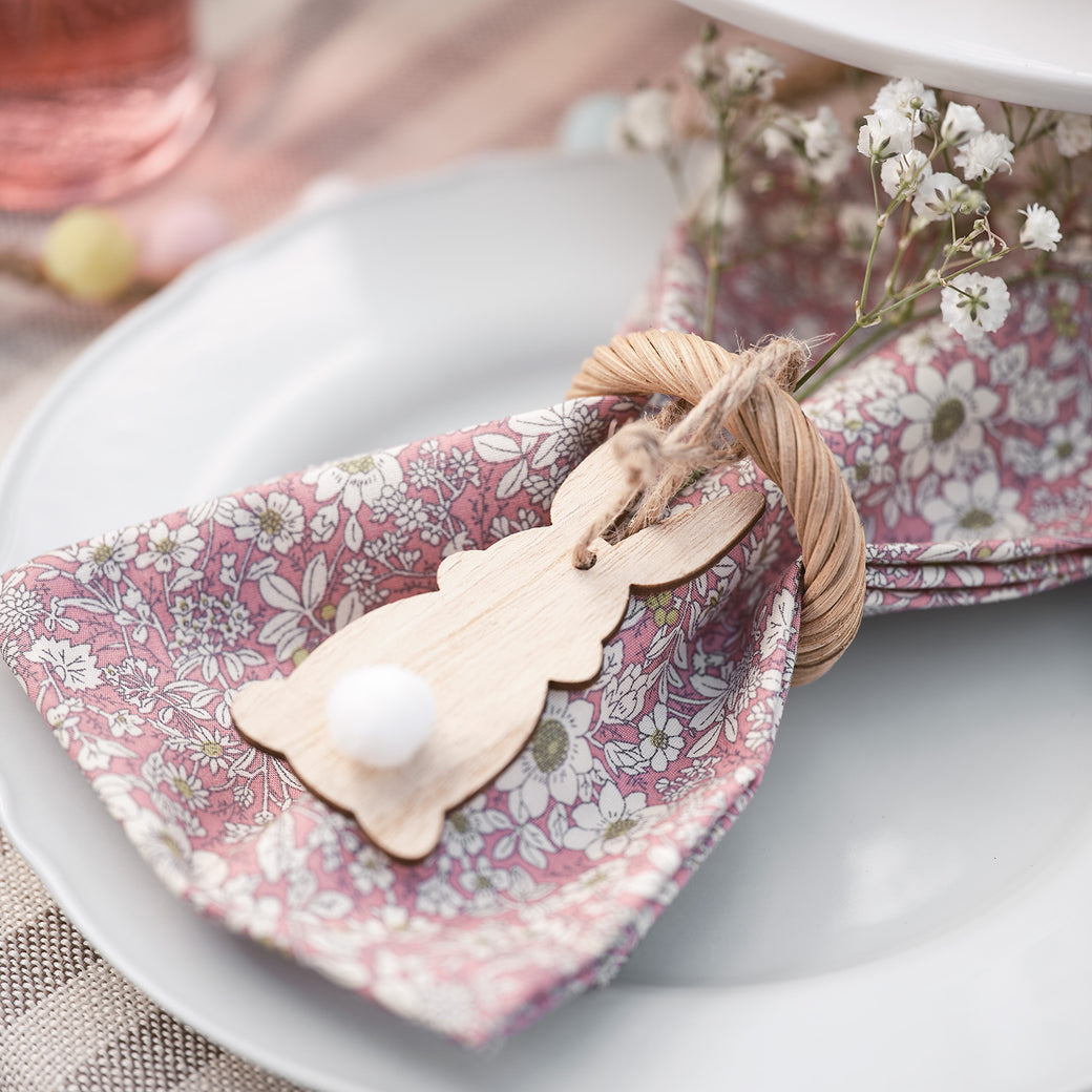 Wooden bunny place setting