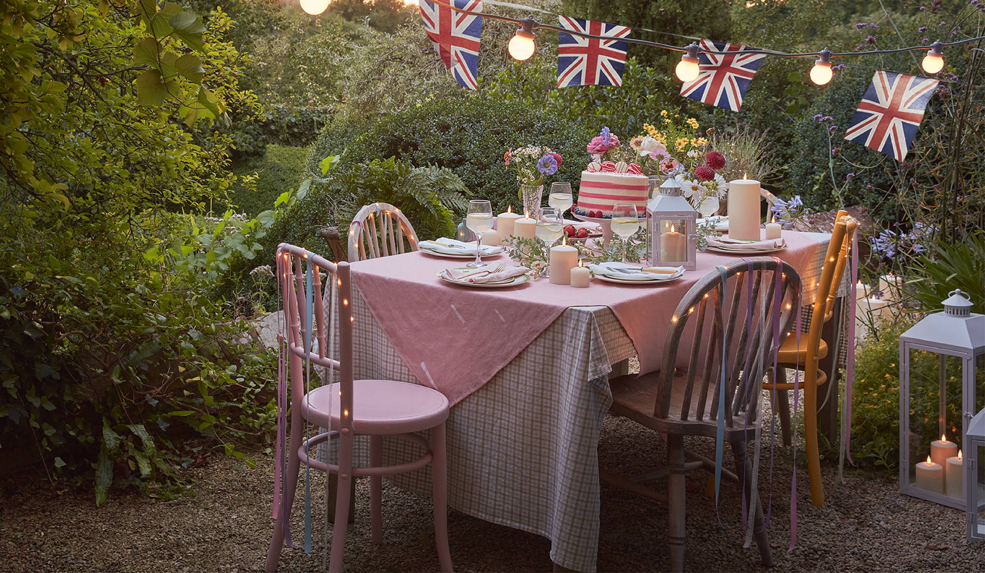 How to Style a Coronation Garden Party – Lights4fun.co.uk