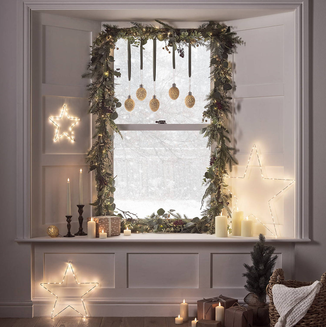 Christmas Window Styling - The Season of Sharing