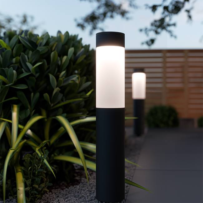 London Solar USB Post Light