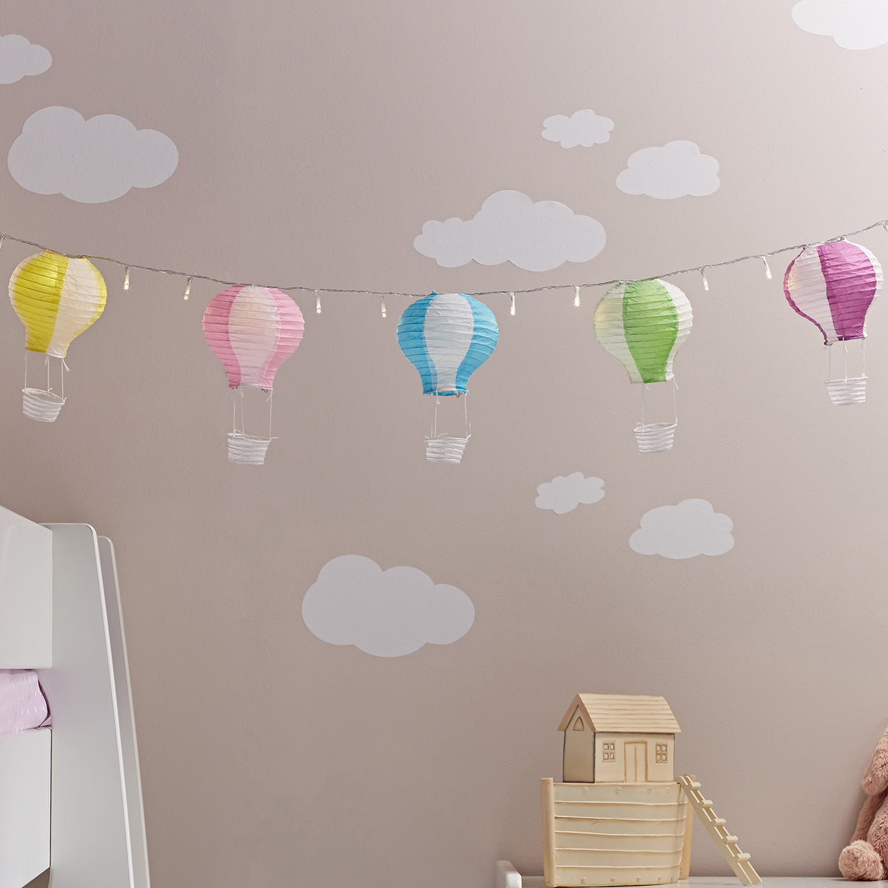 5 Pastel Hot Air Balloon Fairy Light Lanterns