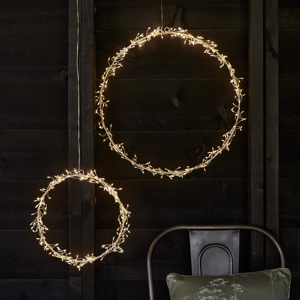 Starburst Wreath Outdoor Light Duo