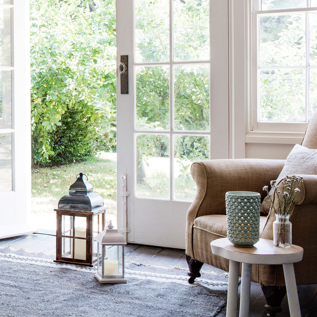 The Estate Battery Lantern