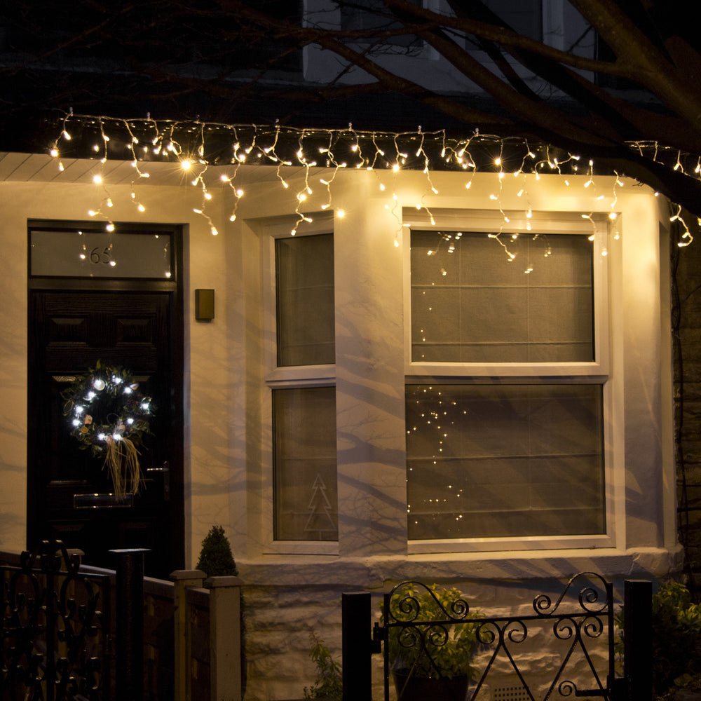64 Warm White Led Connectable Icicle Lights 2M