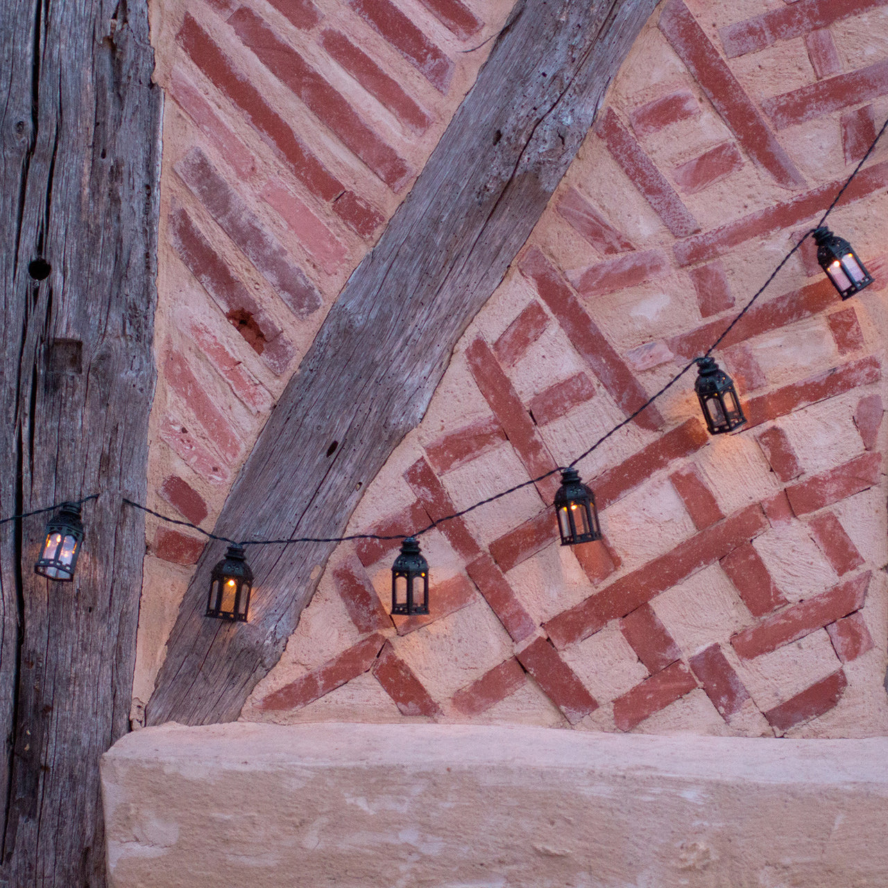 16 Moroccan Lantern Solar Fairy Lights